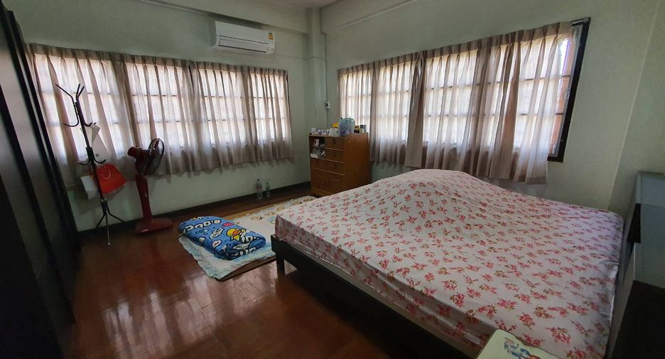 ขาย 9 เตียง พื้นที่ค้าปลีก ใน บางบัวทอง, นนทบุรี