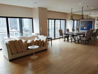 For rent 4 bedrooms condo in Khlong Toei, Bangkok
