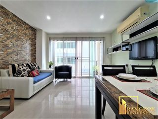 For rent 2 bedrooms apartment in Watthana, Bangkok