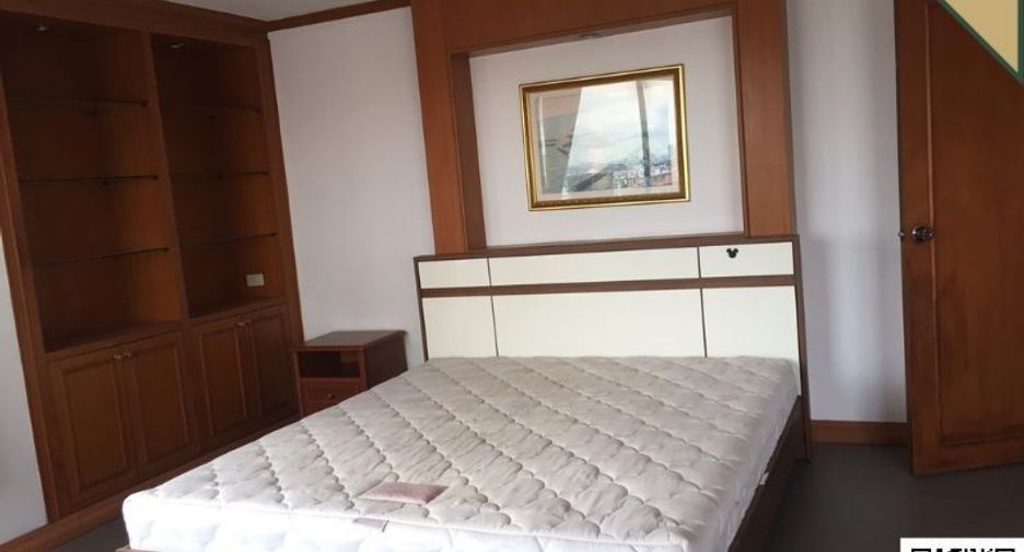 For rent and for sale 3 bedrooms condo in Chatuchak, Bangkok