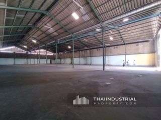 For rent warehouse in Mueang Samut Prakan, Samut Prakan