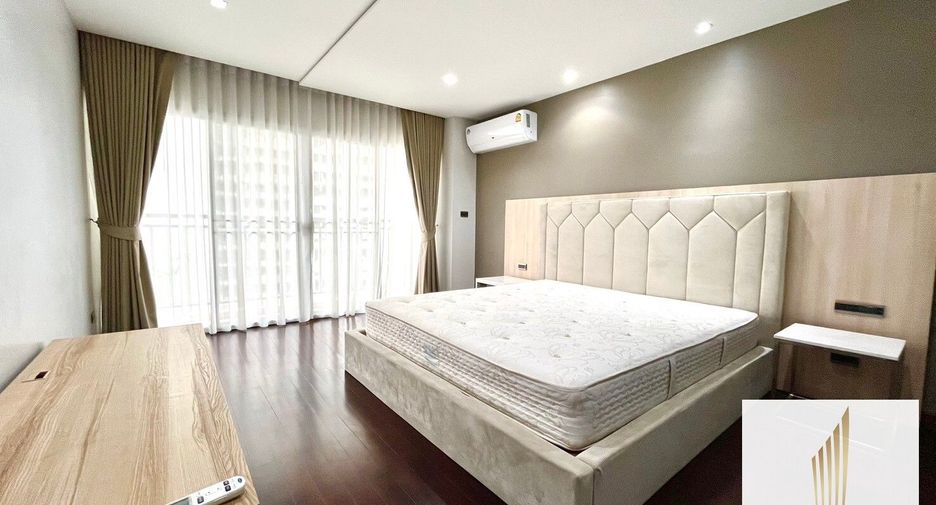 For rent 4 Beds condo in Sathon, Bangkok
