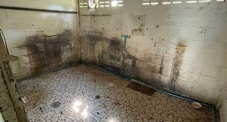 For sale 2 bedrooms retail Space in Lat Phrao, Bangkok