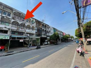 For sale 2 Beds retail Space in Lat Phrao, Bangkok