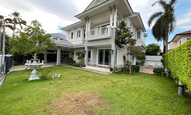 For sale 5 bedrooms house in Mueang Samut Prakan, Samut Prakan