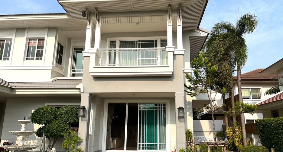 For sale 5 bedrooms house in Mueang Samut Prakan, Samut Prakan