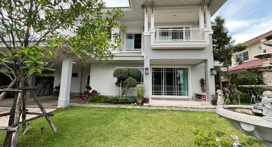 For sale 5 bedrooms house in Mueang Samut Prakan, Samut Prakan