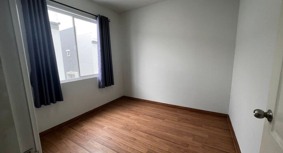 For sale 3 Beds townhouse in Sai Noi, Nonthaburi