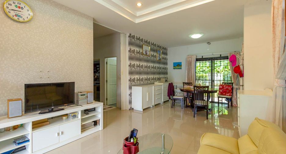 For sale 4 bed house in Mueang Ubon Ratchathani, Ubon Ratchathani