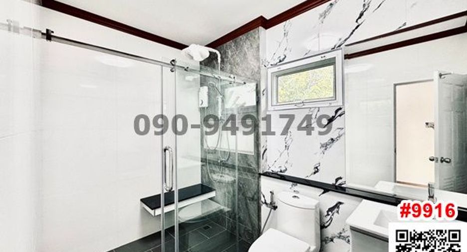 For sale 5 bedrooms house in Bang Bua Thong, Nonthaburi