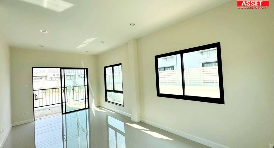 For rent and for sale 4 bed house in Lam Luk Ka, Pathum Thani