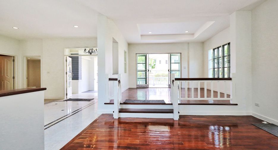 For sale 5 bedrooms house in Bang Kruai, Nonthaburi