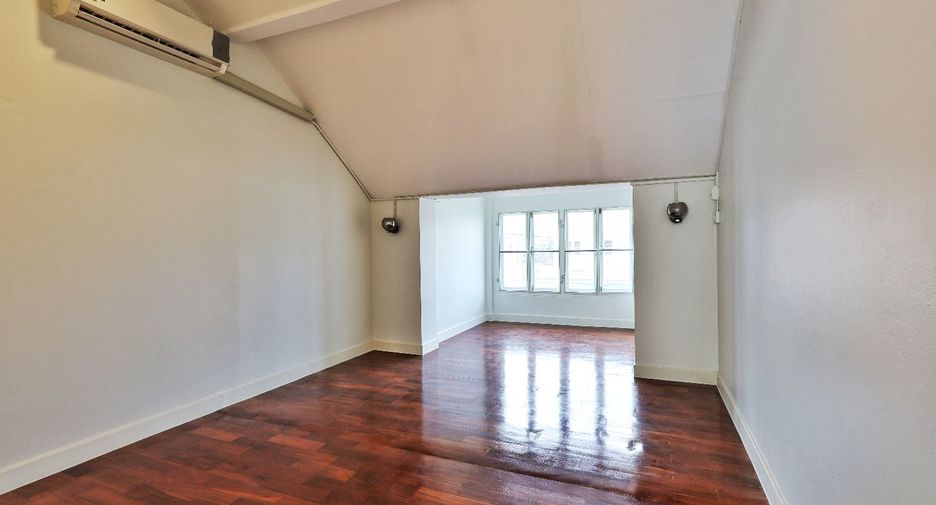 For sale 5 bedrooms house in Bang Kruai, Nonthaburi