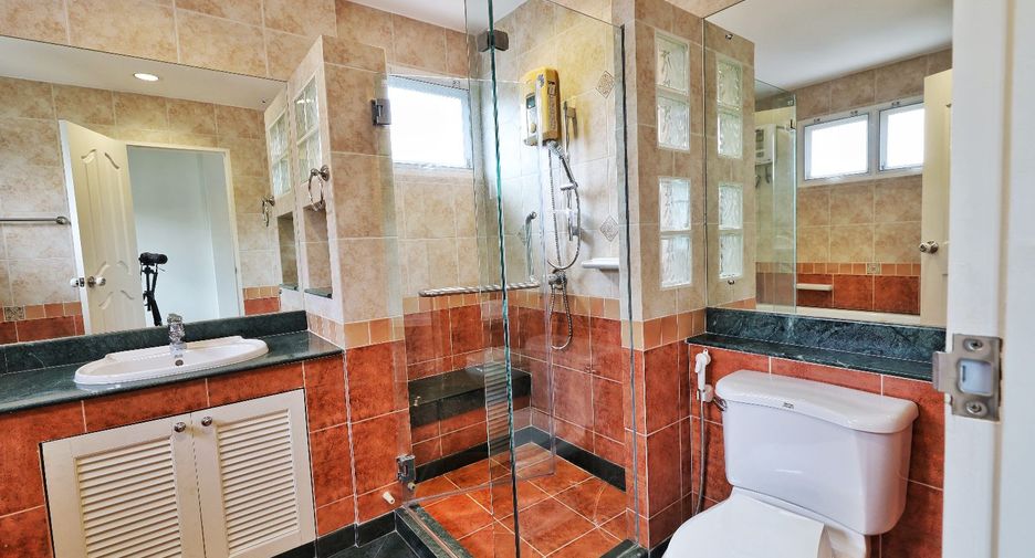For sale 5 bedrooms house in Bang Kruai, Nonthaburi