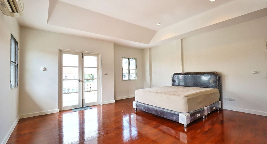 For sale 5 bedrooms house in Bang Kruai, Nonthaburi