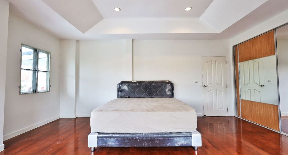 For sale 5 bedrooms house in Bang Kruai, Nonthaburi