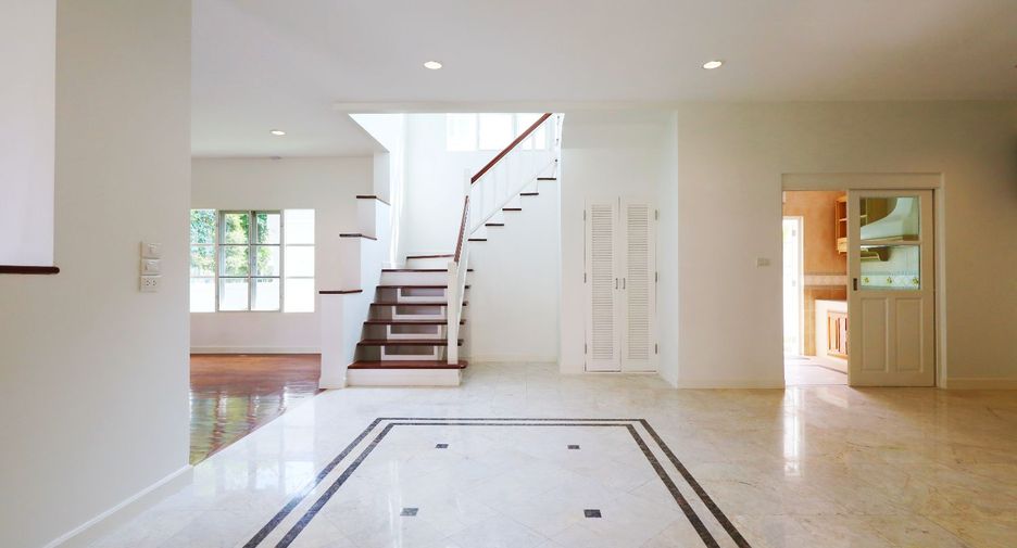 For sale 5 bedrooms house in Bang Kruai, Nonthaburi