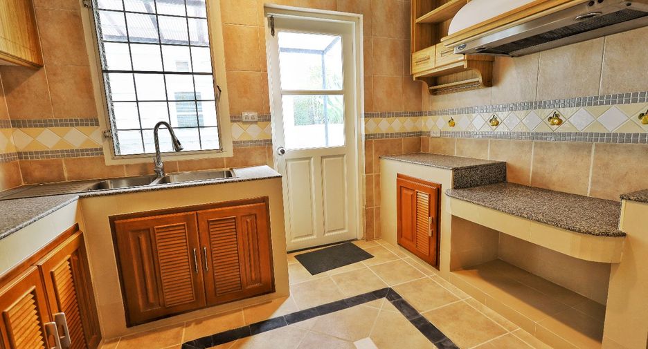 For sale 5 bedrooms house in Bang Kruai, Nonthaburi