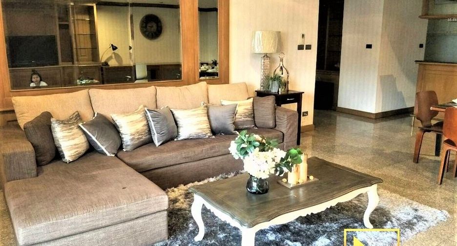 For rent 2 ベッドルーム condo in Watthana, Bangkok