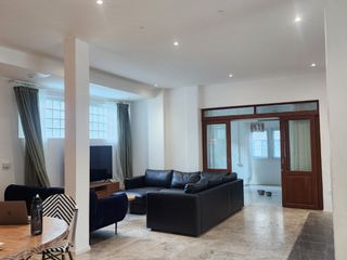 For rent 4 bedrooms house in Khlong Toei, Bangkok