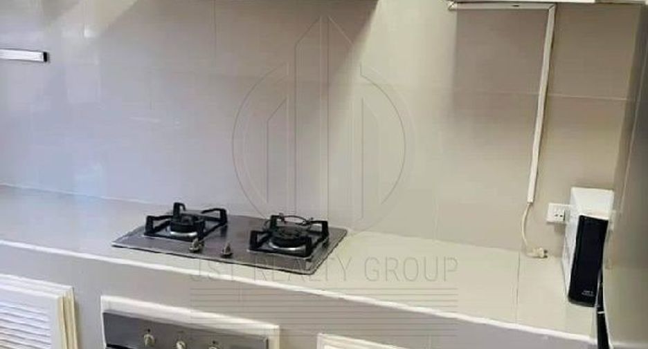 Casa adosada en venta de 3 habitaciones en Watthana, Bangkok