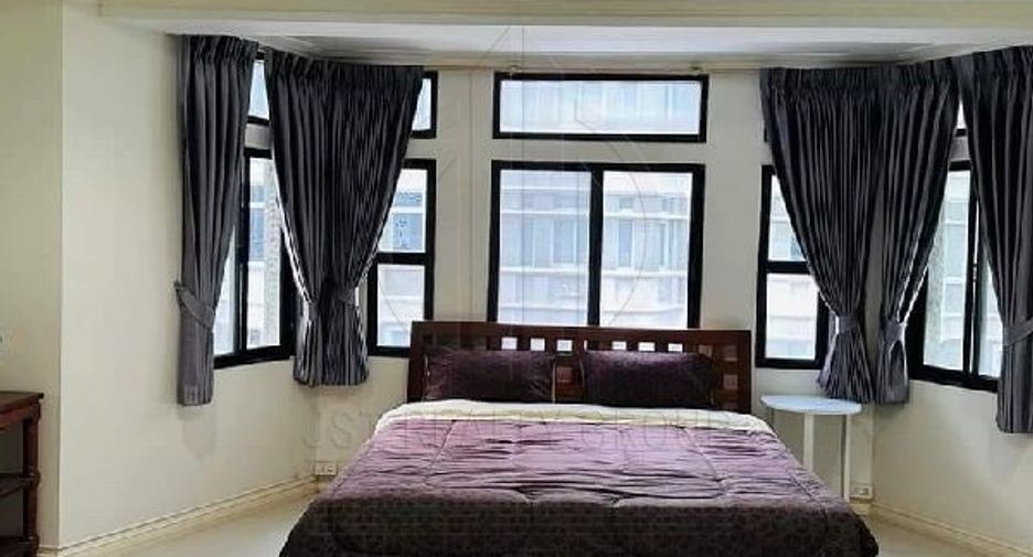 Casa adosada en venta de 3 habitaciones en Watthana, Bangkok