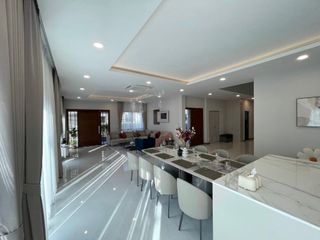 For rent 5 ベッドルーム house in Bang Phli, Samut Prakan