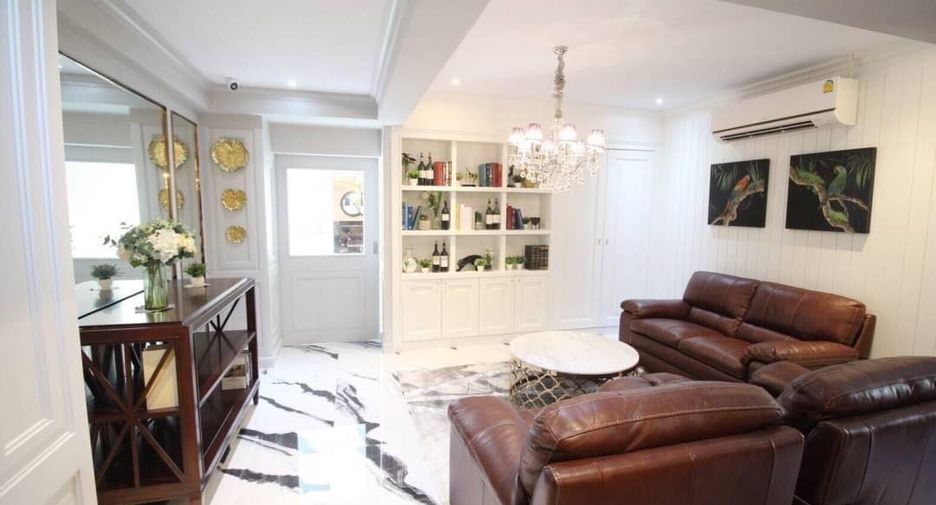 For rent and for sale serviced apartment in Chatuchak, Bangkok