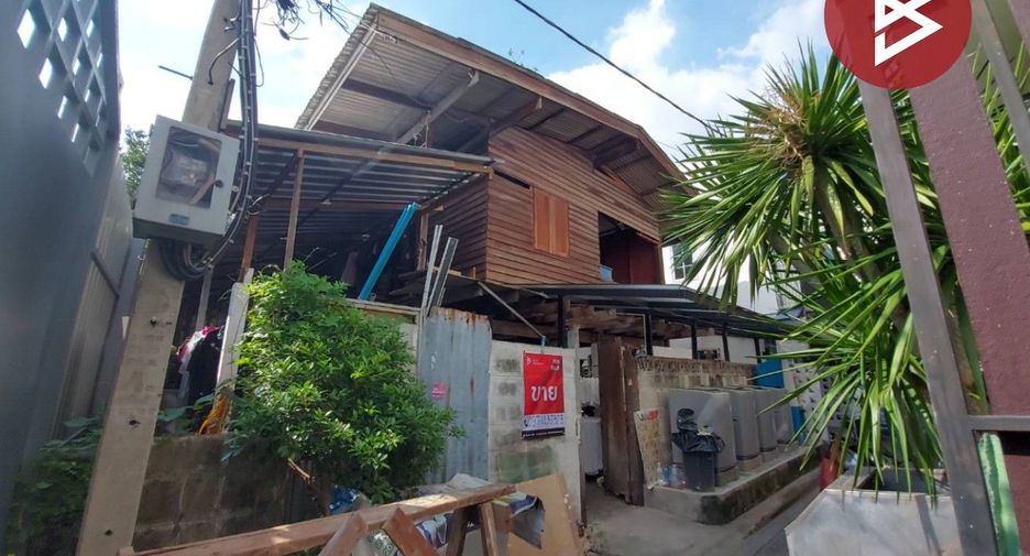 For sale studio house in Bangkok Noi, Bangkok