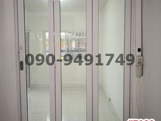 Reihenhaus zur Miete mit 3 Zimmer in Din Daeng, Bangkok