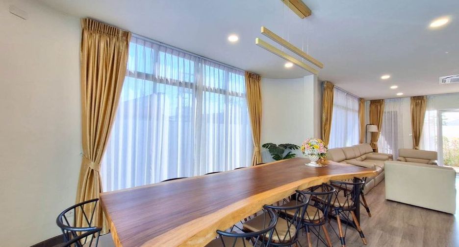 For rent 5 bedrooms house in Mueang Chiang Mai, Chiang Mai