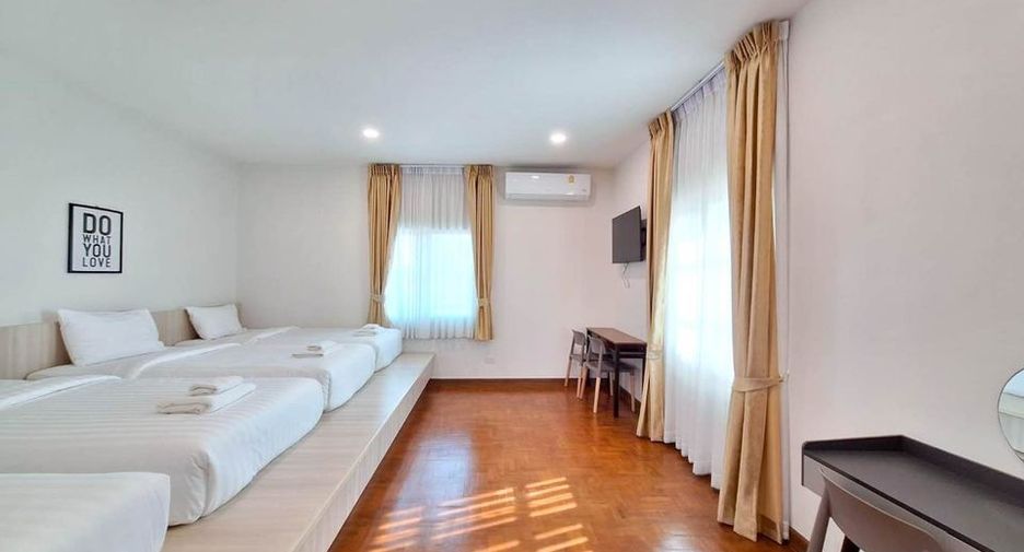 For rent 5 bedrooms house in Mueang Chiang Mai, Chiang Mai