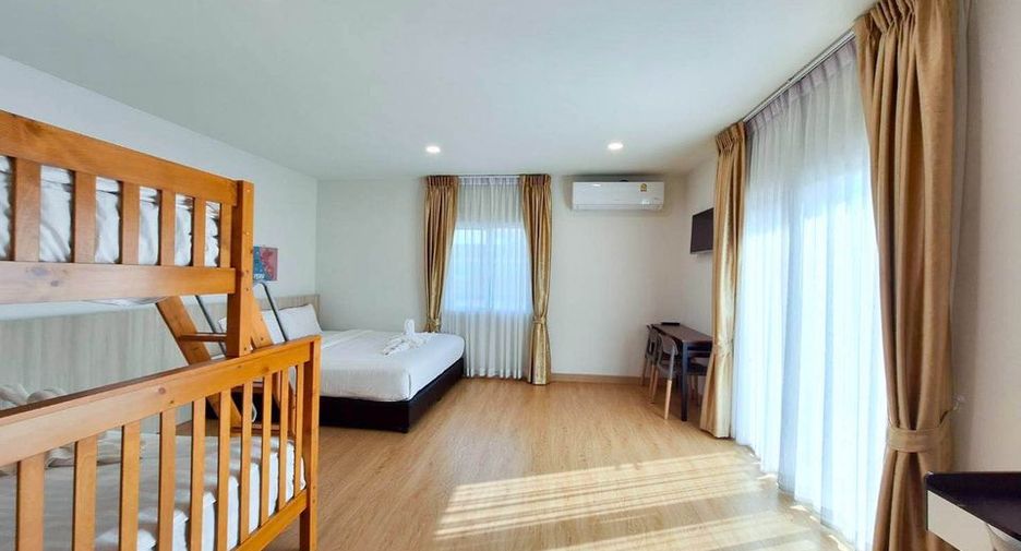 For rent 5 bedrooms house in Mueang Chiang Mai, Chiang Mai