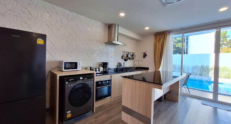 For rent 5 bedrooms house in Mueang Chiang Mai, Chiang Mai