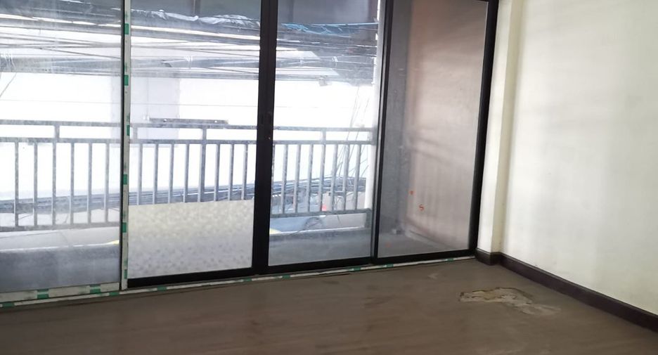 For rent 1 bed retail Space in Lak Si, Bangkok