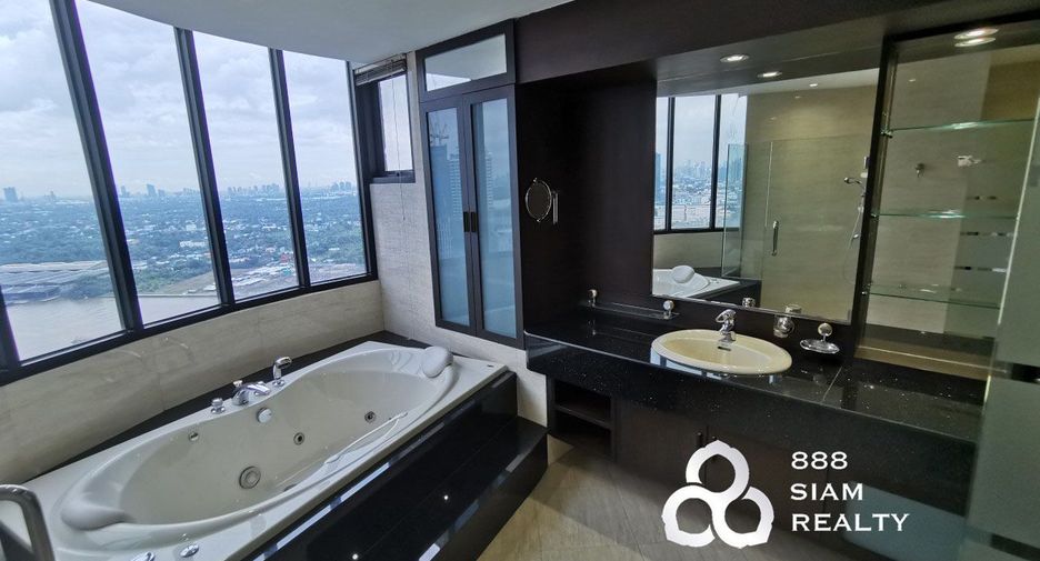 For sale 3 bedrooms condo in Yan Nawa, Bangkok