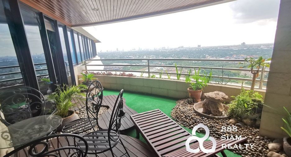 For sale 3 bedrooms condo in Yan Nawa, Bangkok