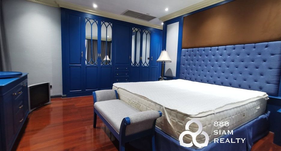 For sale 3 bedrooms condo in Yan Nawa, Bangkok