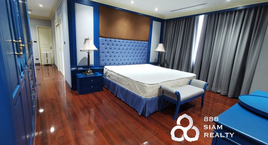 For sale 3 bedrooms condo in Yan Nawa, Bangkok