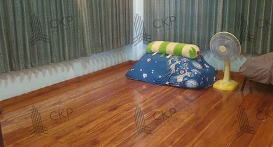 For sale 2 bedrooms house in Hankha, Chainat