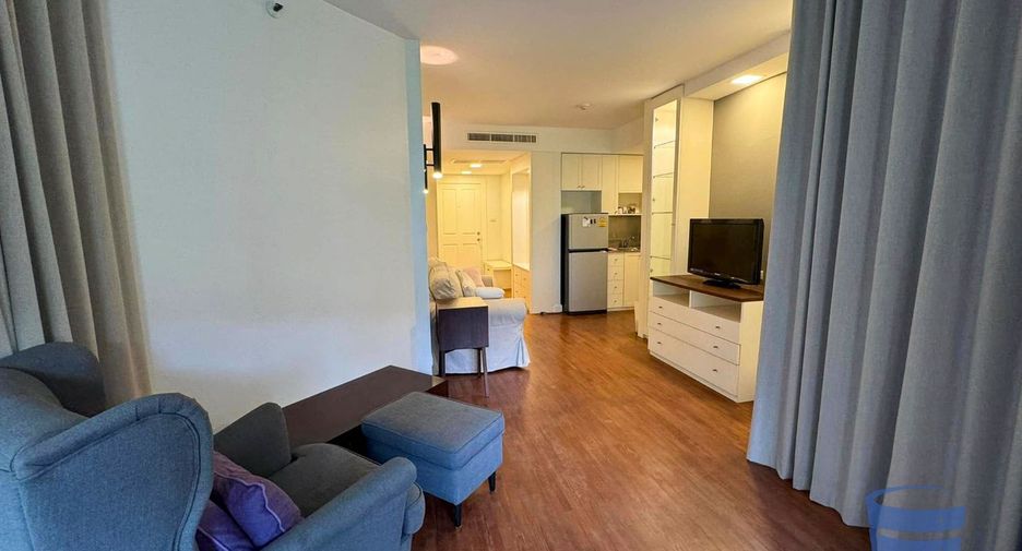 For sale 2 Beds condo in Dusit, Bangkok