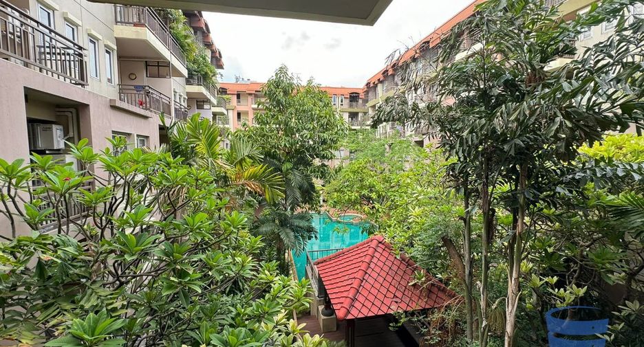 For sale 2 Beds condo in Dusit, Bangkok