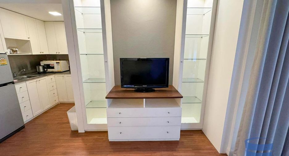 For sale 2 Beds condo in Dusit, Bangkok