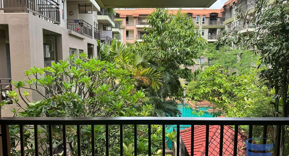 For sale 2 Beds condo in Dusit, Bangkok