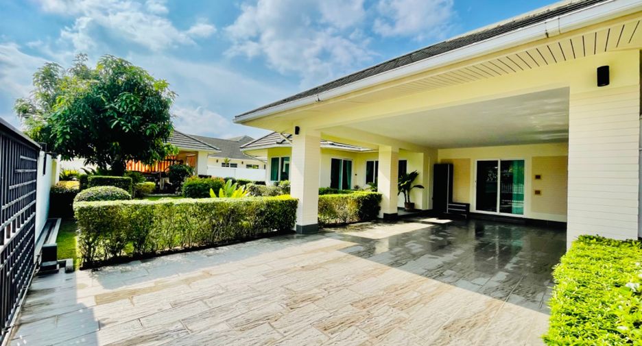 For rent 3 bedrooms house in Bang Lamung, Chonburi