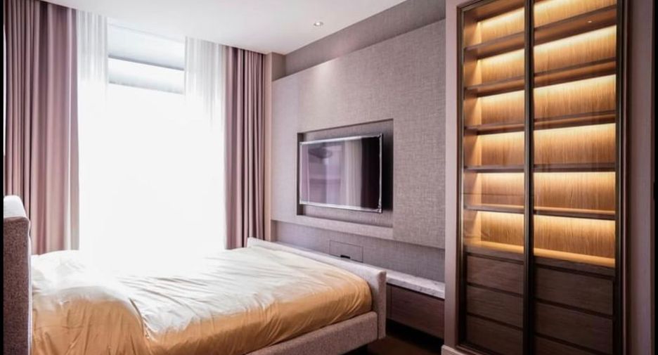 For rent 2 bedrooms condo in Pathum Wan, Bangkok