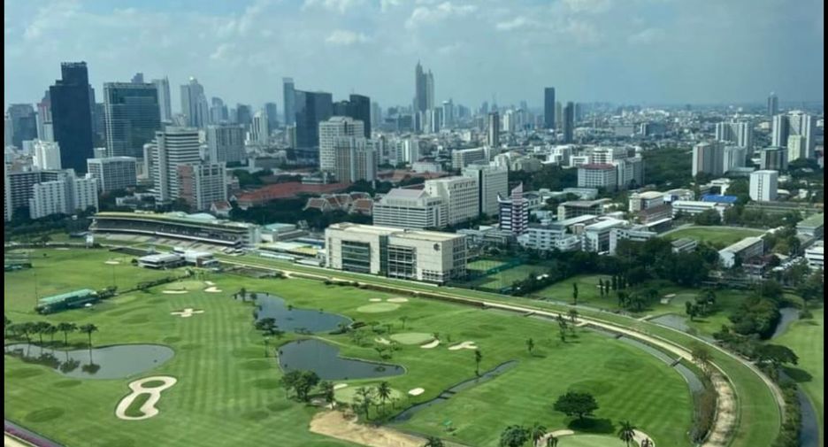 For rent 2 bedrooms condo in Pathum Wan, Bangkok