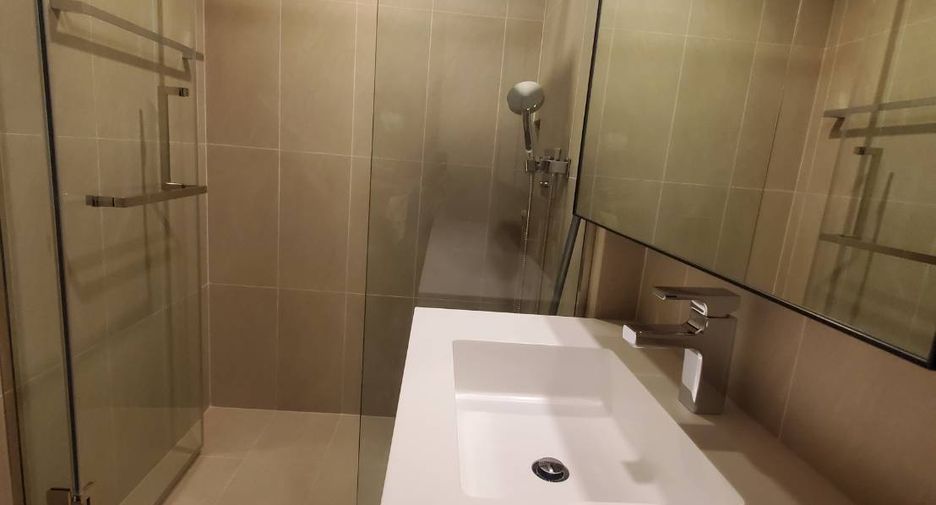 For sale 1 bed condo in Pathum Wan, Bangkok