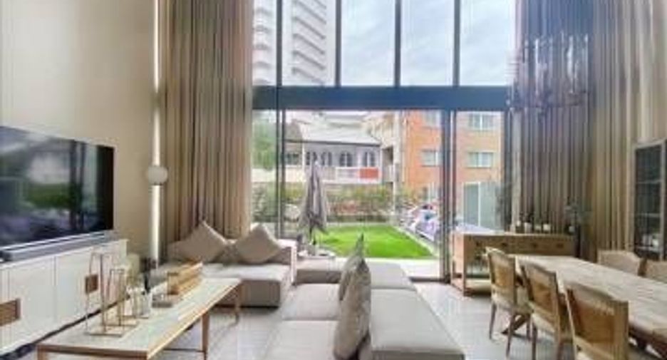 Reihenhaus zum Kauf mit 4 Zimmer in Watthana, Bangkok