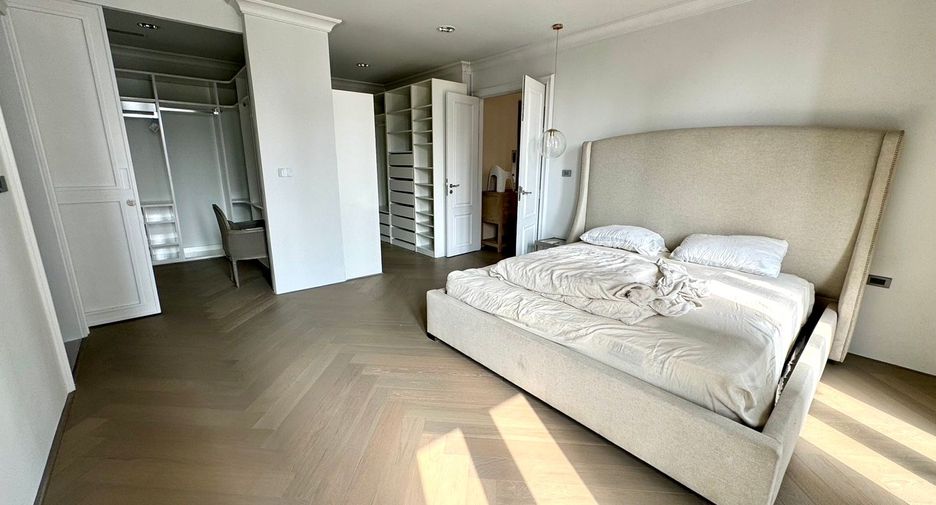 Reihenhaus zum Kauf mit 4 Zimmer in Watthana, Bangkok